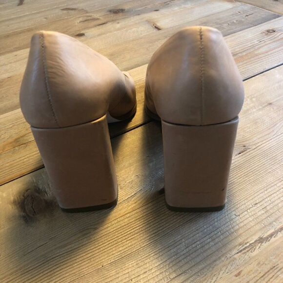 Ann Marino Uptown Nude Vachetta Leather Pumps Size 9 - Picture 9 of 11